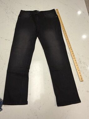 A-014 Crooks & Castles Black Straight-Leg Jeans